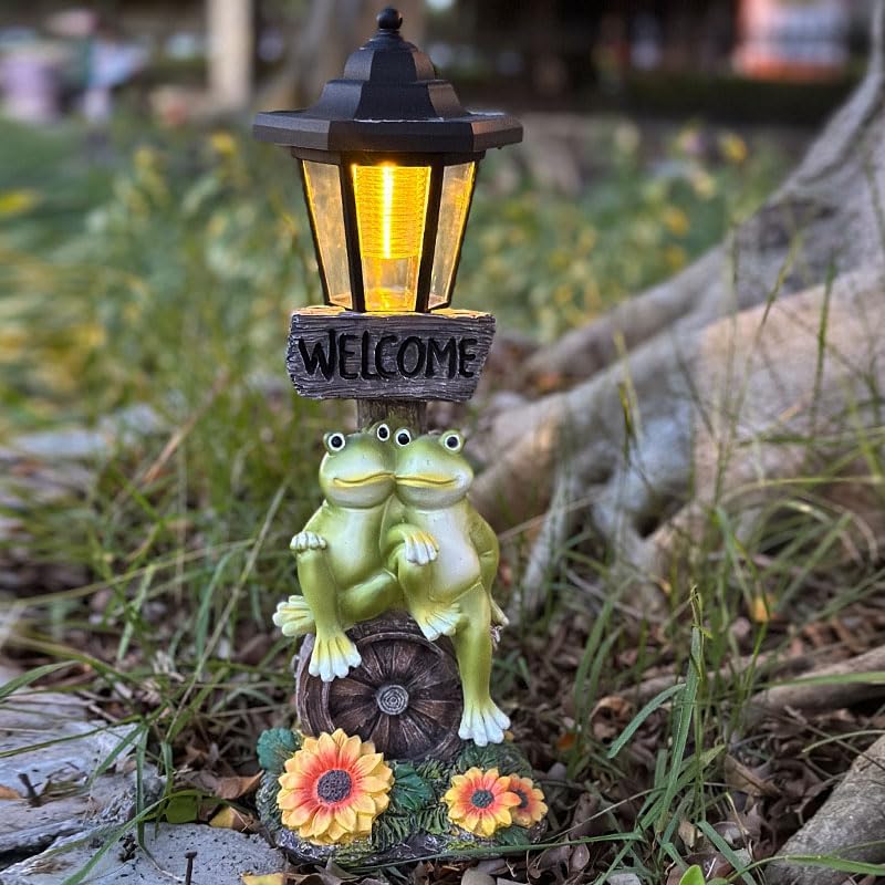 Solar Frog Garden Statue, Outside Frog Statue Gift - Outdoor Solar Garden Figurines Decorative Art Housewarming Gift Suitable for Balcony, Courtyard, and Lawn Decor
