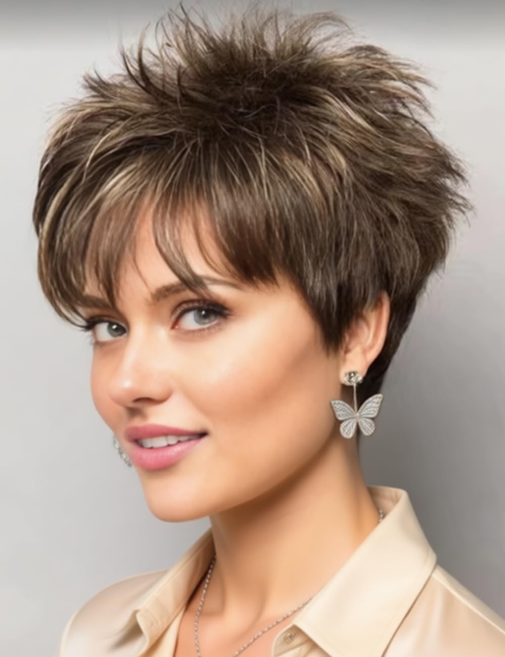 TISHINING Short Grey Curly Wigs for White Women Layered Silver Gray Pixie Cut Synthetic Full Wig with Bangs Natural Looking Daily Party Wigs for Older Women