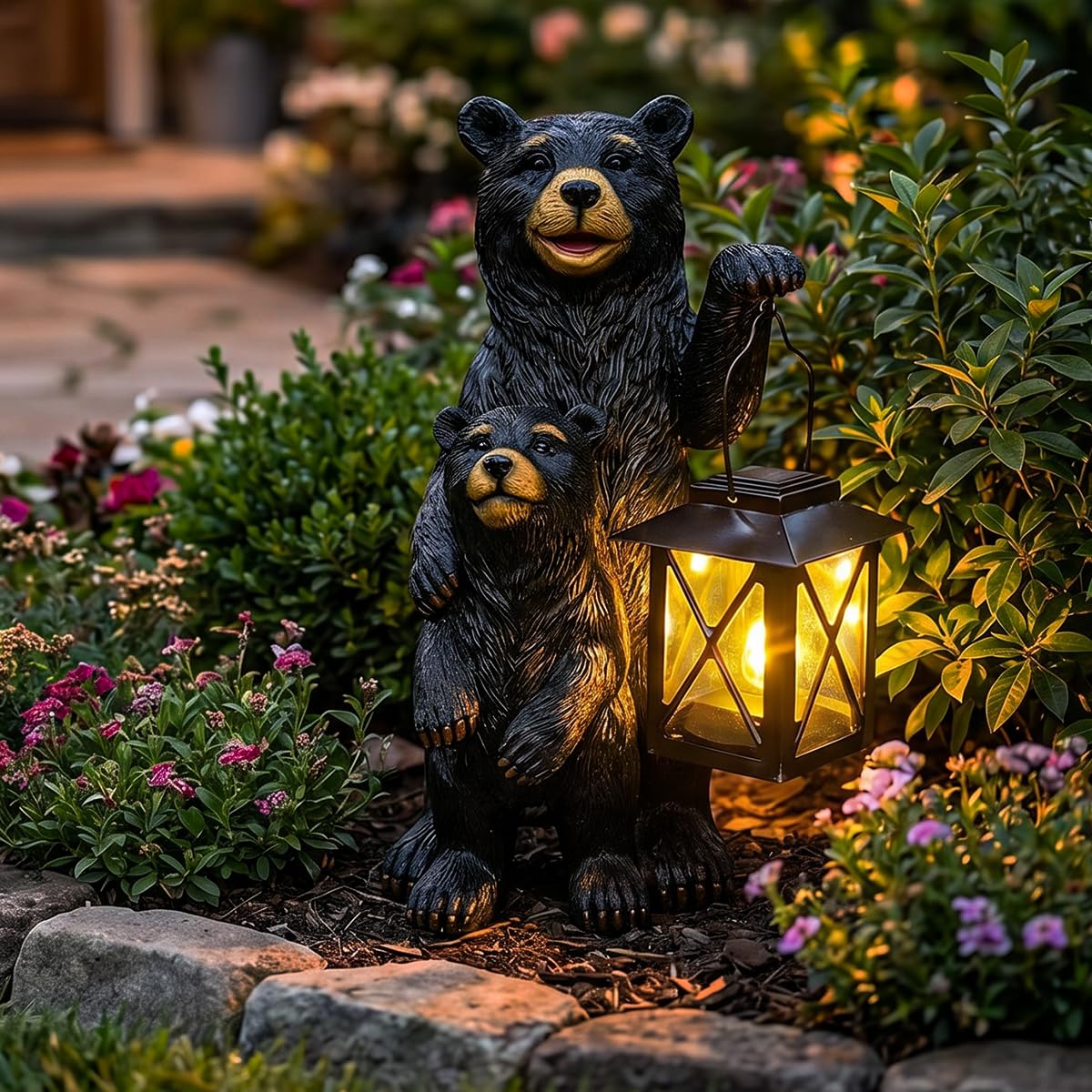 Solar Frog Garden Statue, Outside Frog Statue Gift - Outdoor Solar Garden Figurines Decorative Art Housewarming Gift Suitable for Balcony, Courtyard, and Lawn Decor