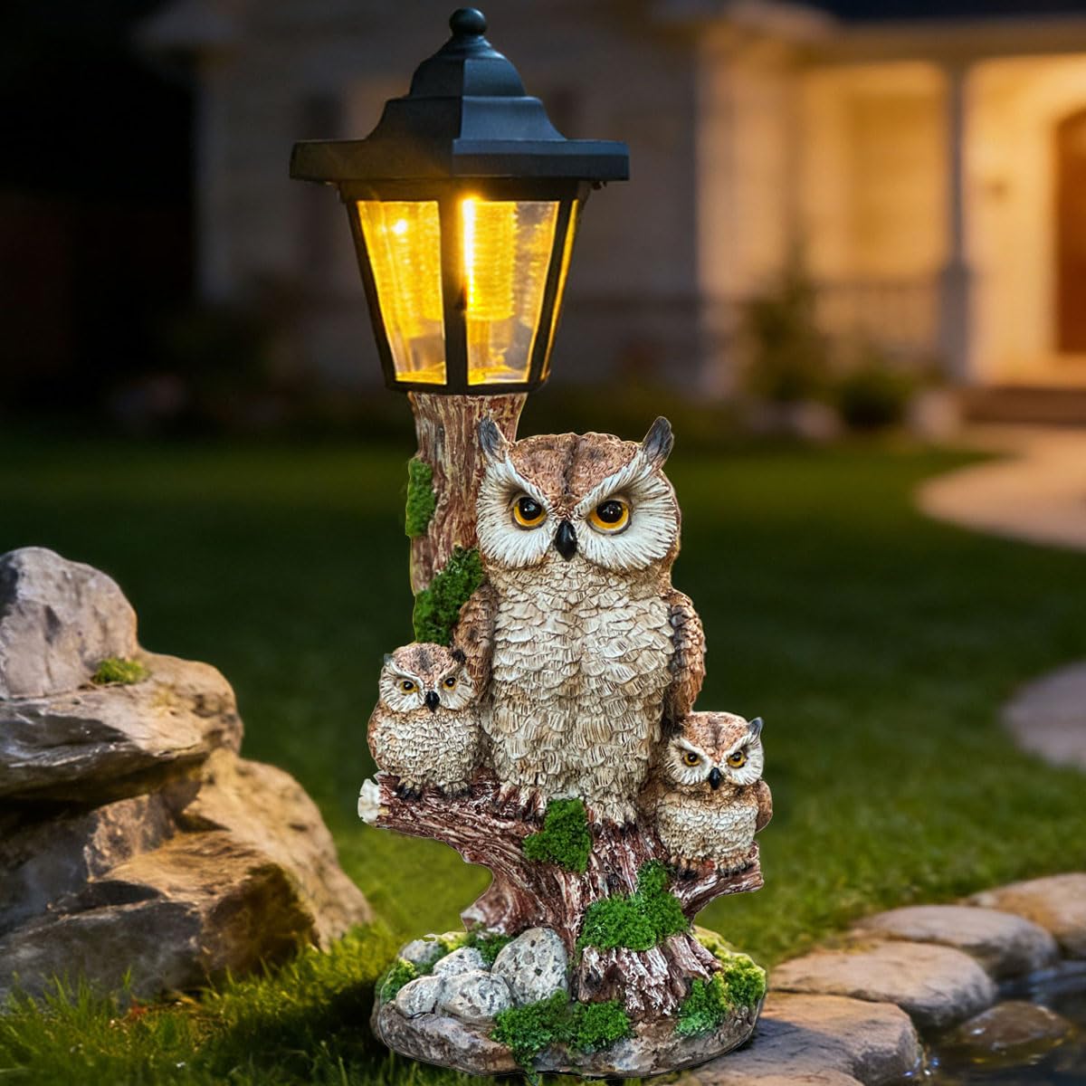 Solar Frog Garden Statue, Outside Frog Statue Gift - Outdoor Solar Garden Figurines Decorative Art Housewarming Gift Suitable for Balcony, Courtyard, and Lawn Decor
