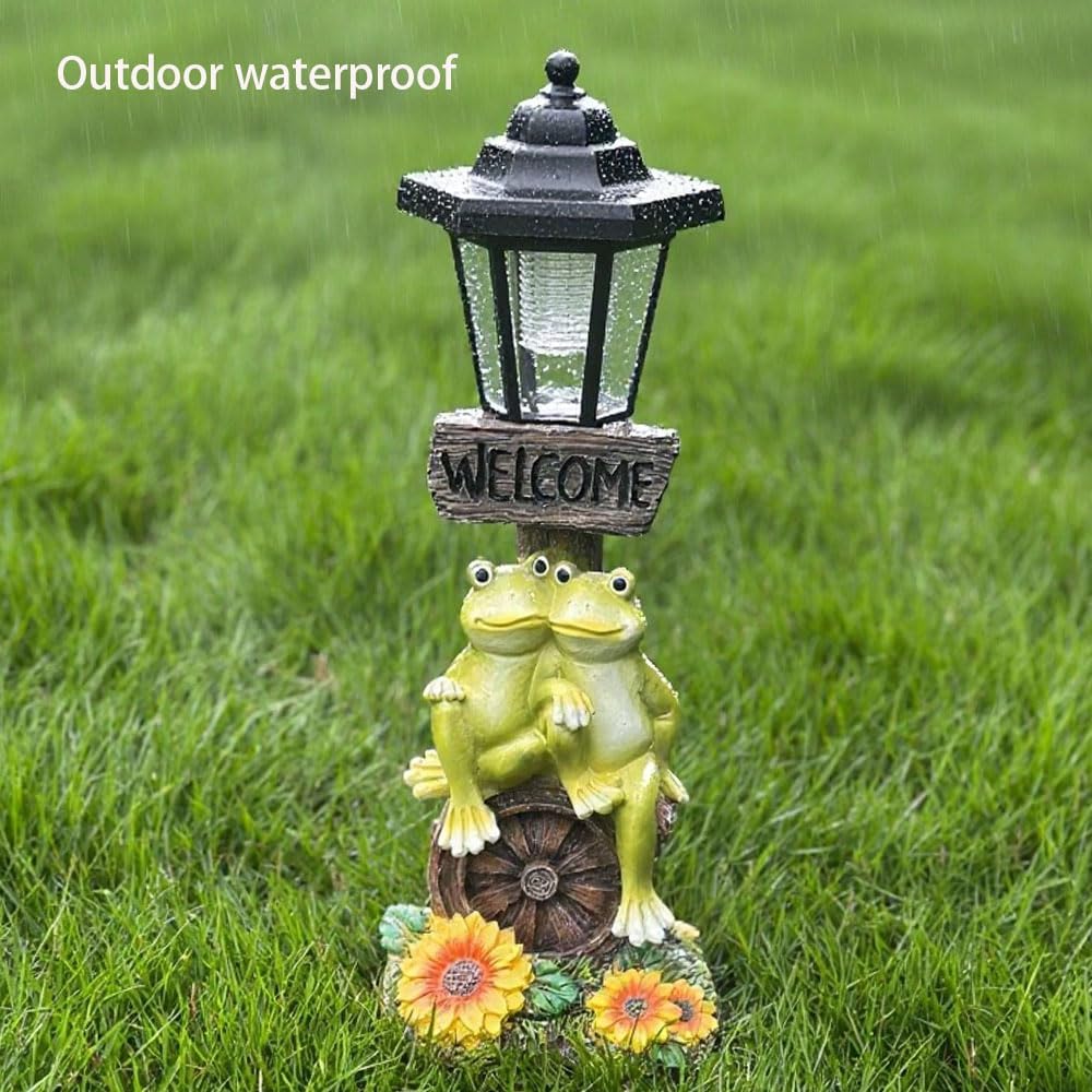 Solar Frog Garden Statue, Outside Frog Statue Gift - Outdoor Solar Garden Figurines Decorative Art Housewarming Gift Suitable for Balcony, Courtyard, and Lawn Decor