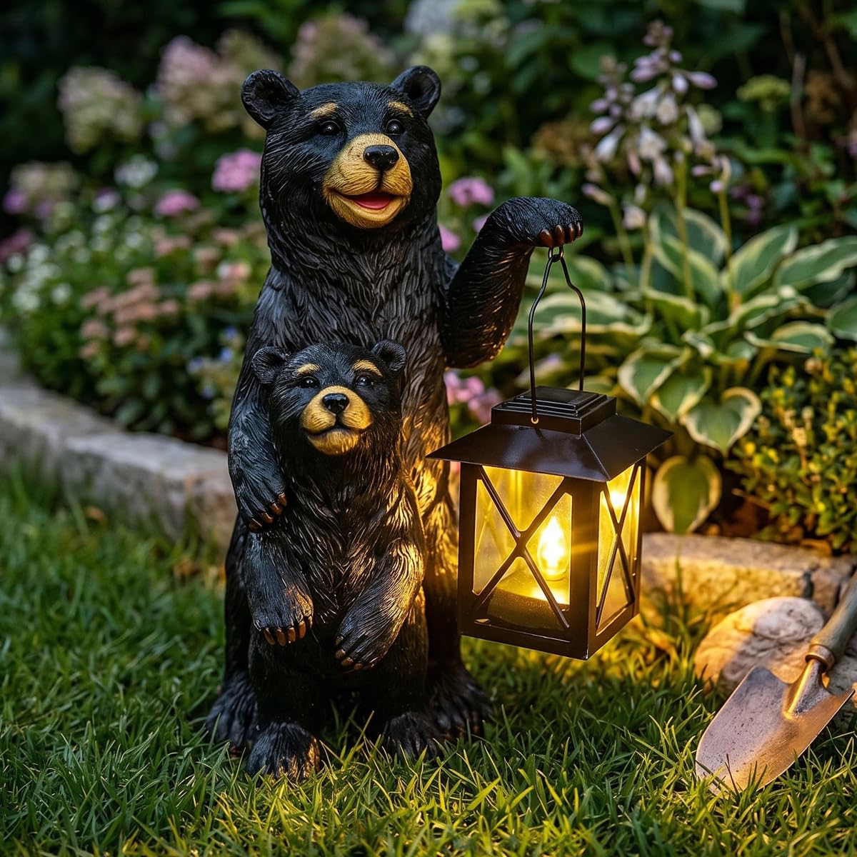 Solar Frog Garden Statue, Outside Frog Statue Gift - Outdoor Solar Garden Figurines Decorative Art Housewarming Gift Suitable for Balcony, Courtyard, and Lawn Decor