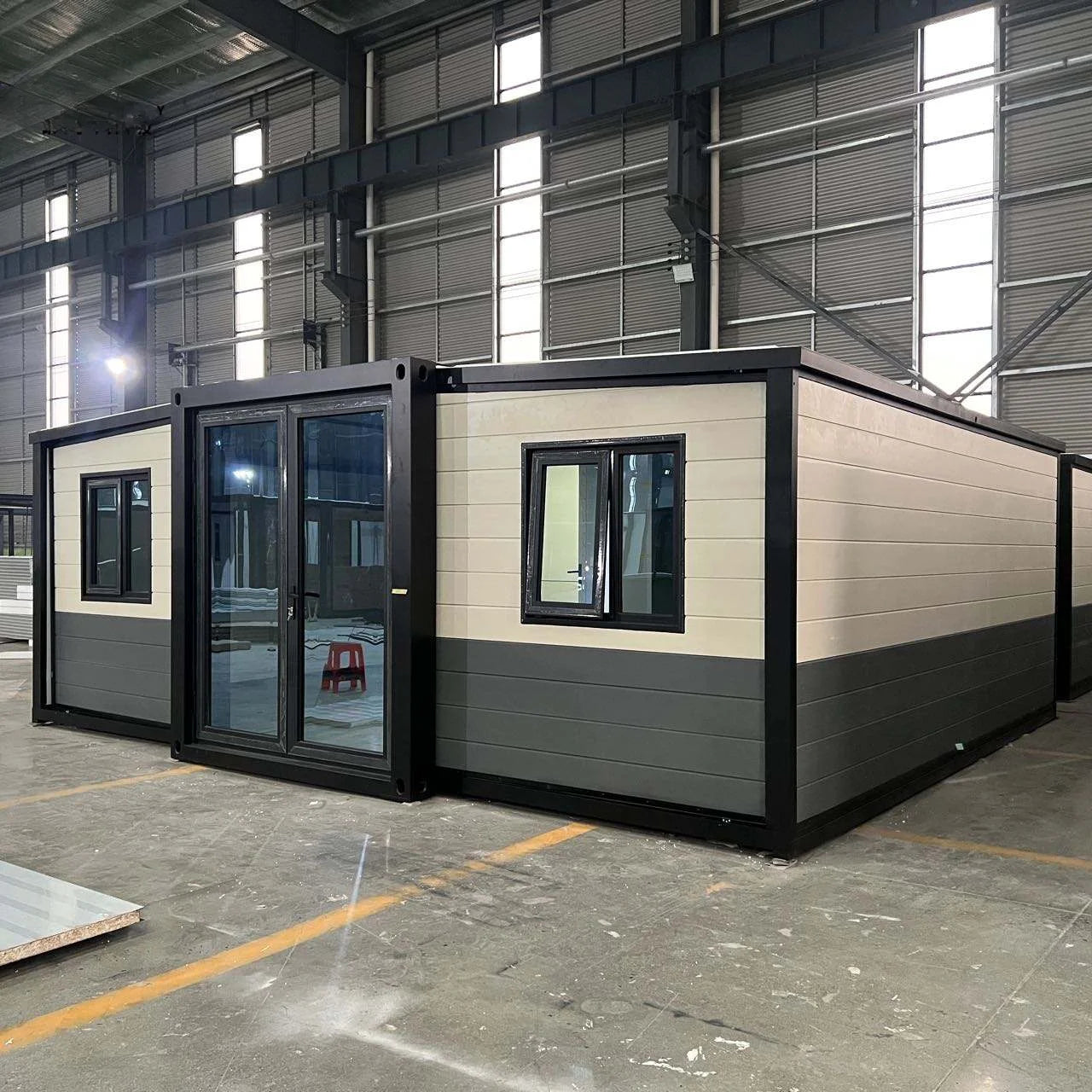Prefab Houses Module Customized Outdoor Factory Container Home Foldable Tiny 2 3 4 Bedroom Living Container House 20Ft 40Ft