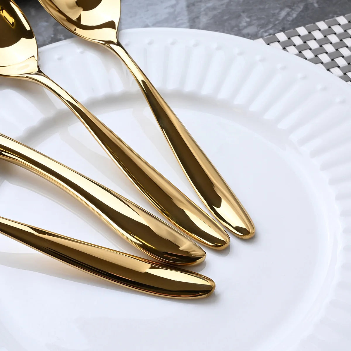 6Pcs stainless steel  high-end tableware steak, knife, fork and spoon set ,cutlery set