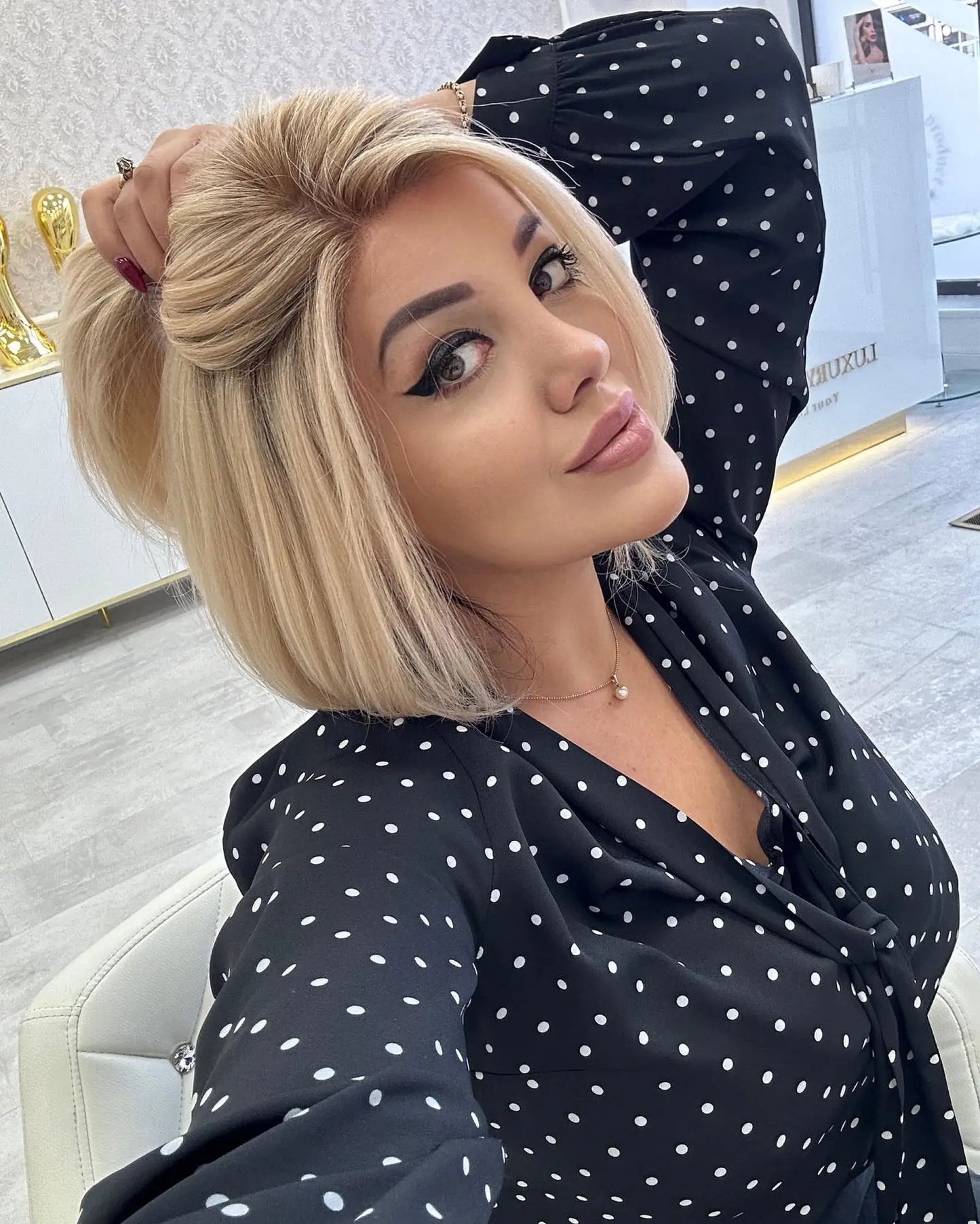Light Blonde Highlight Bob Synthetic Wig Natural Straight Glueless Lace Front