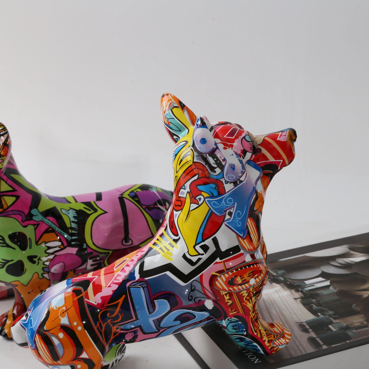 Nordic  Art Graffiti Corgi Dog Painting Creative Resin Crafts
