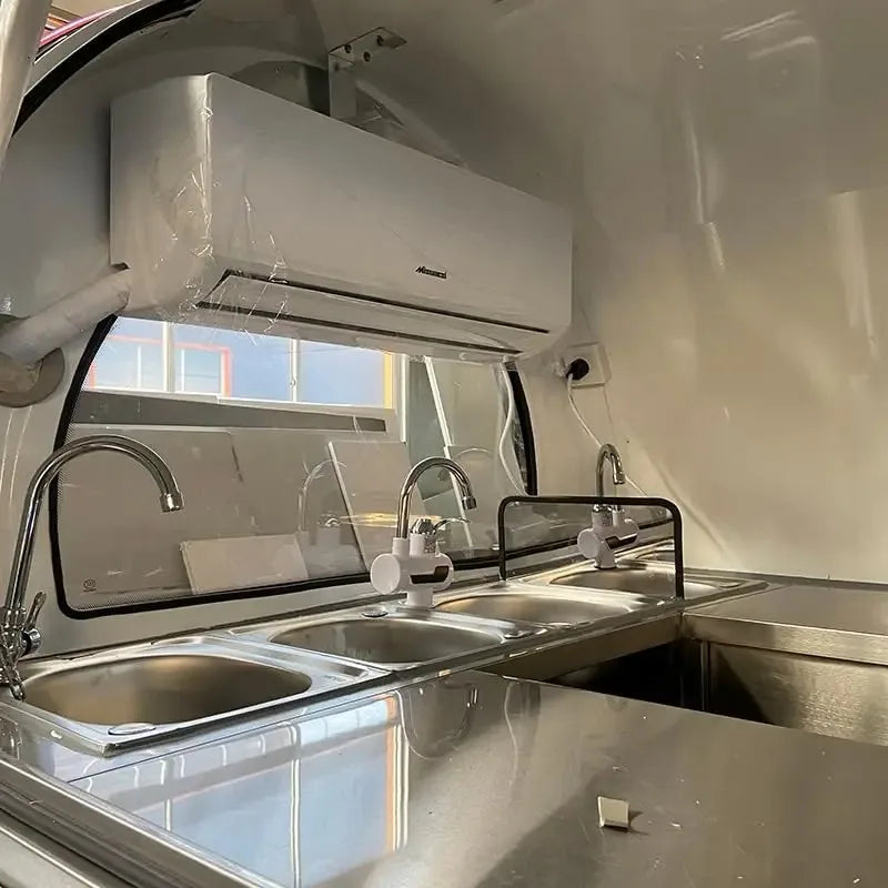 Mobile Food Truck Trailer Customized Mobile Food Truck Trailer Customized Trailer Street Food Cart Mobile Kitchen for Business OEM/ODM